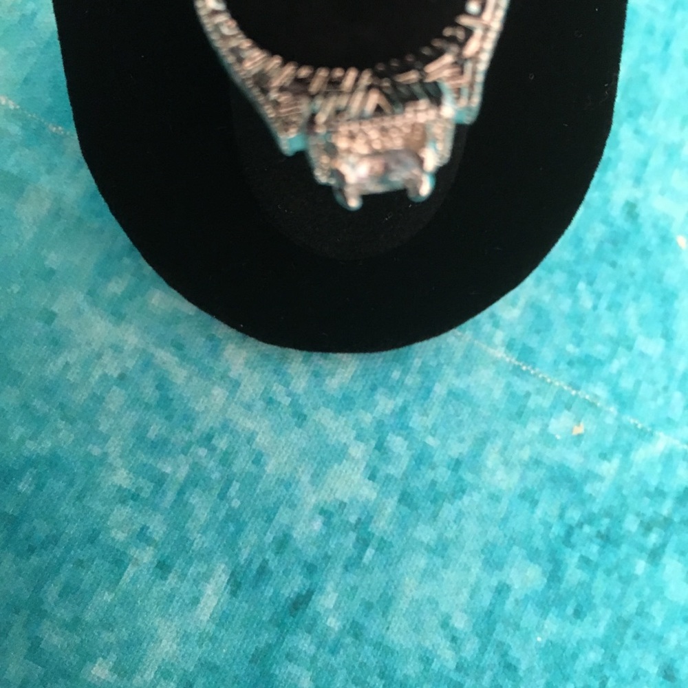 Simulated Diamond Cocktail Ring - image 5